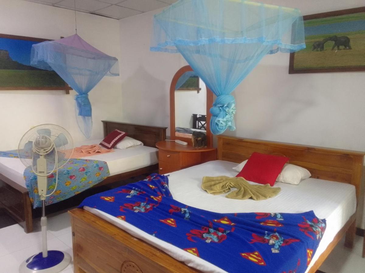 Sigiriya Village Home Stay & Private Room Luaran gambar